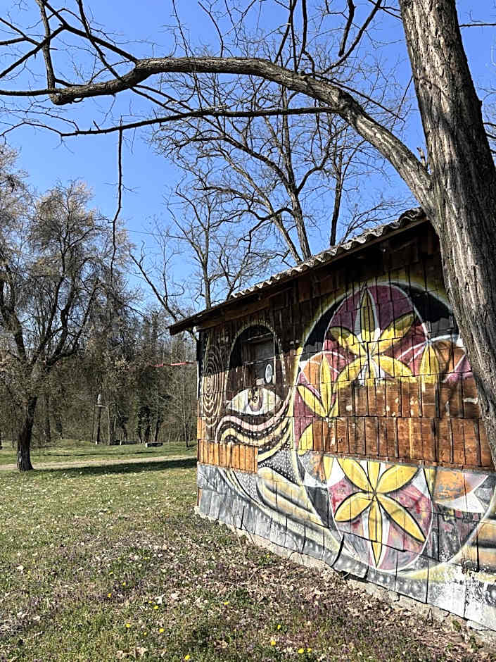 Route 68 Hostel Gurasada Park