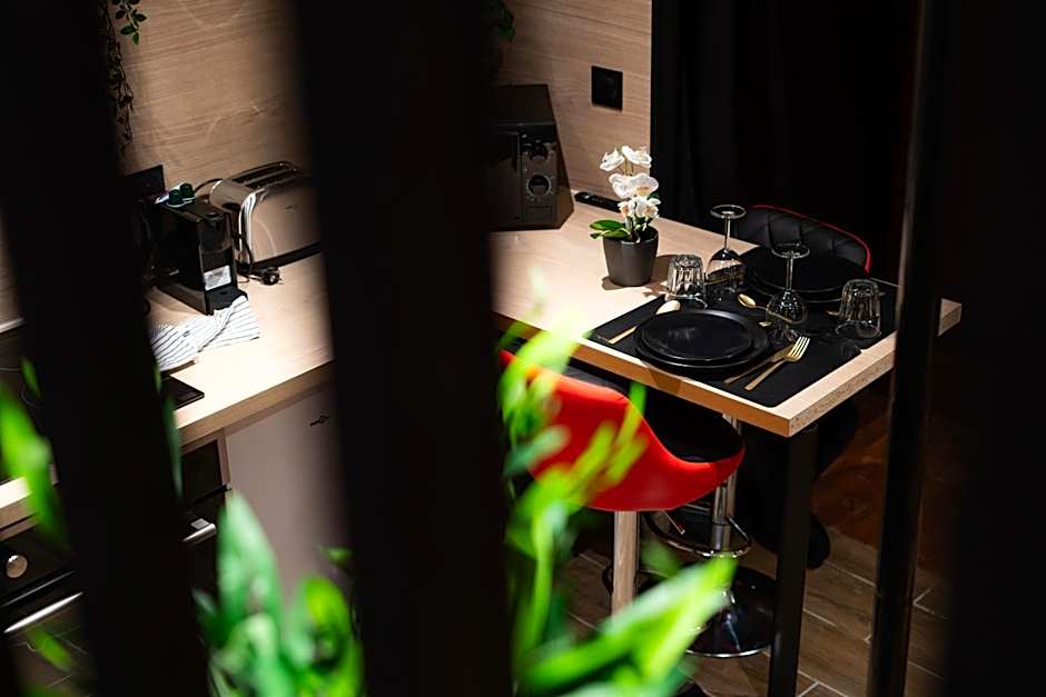 Capsule Secret - Jacuzzi - Netflix & Home cinéma - Jeux de couple - Barre de pole dance