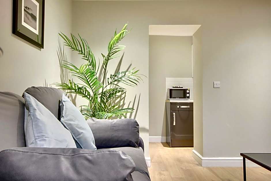 Orange Grove Hotel & Gardens