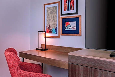 King Room - Mobility Access/Non-Smoking