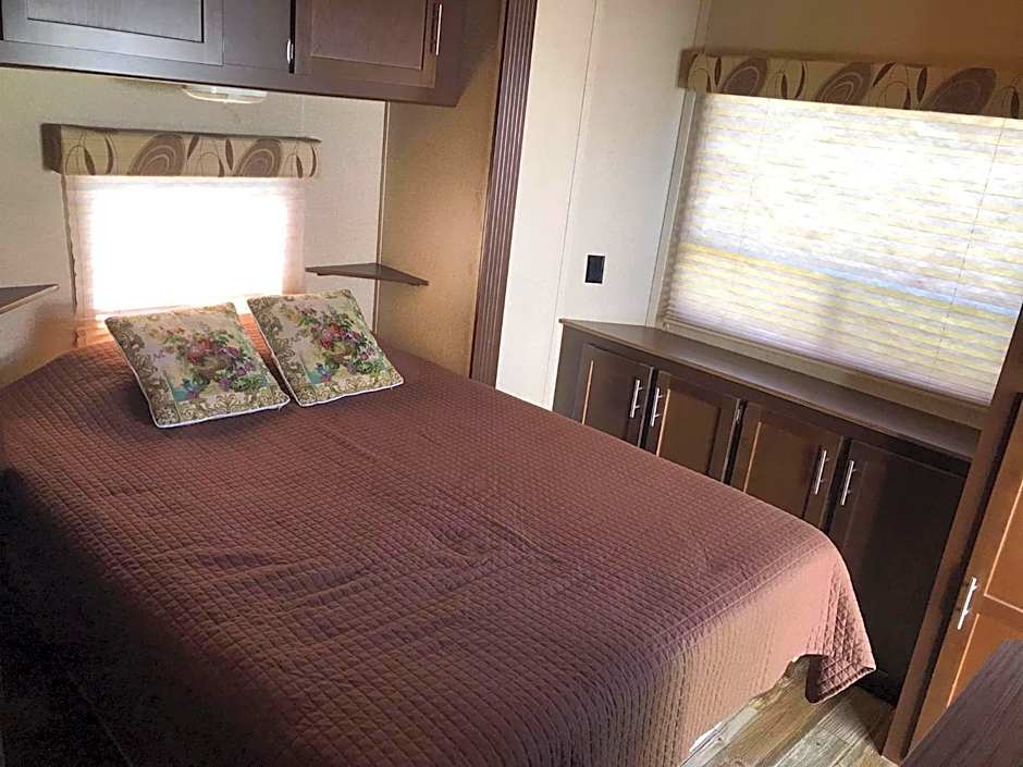 Orchard Queen Motel & Rv Park