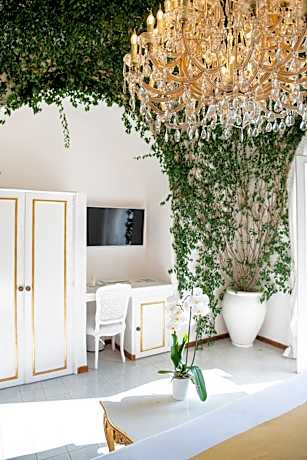 King Room with Balcony and Sea View