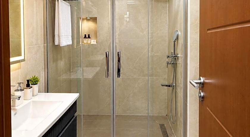 HOTEL REAL LİFE