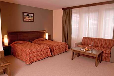 Economy Twin Room - Ground Floor