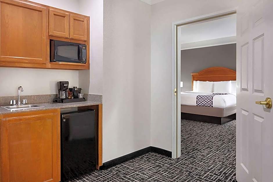 La Quinta Inn & Suites by Wyndham I-20 Longview South