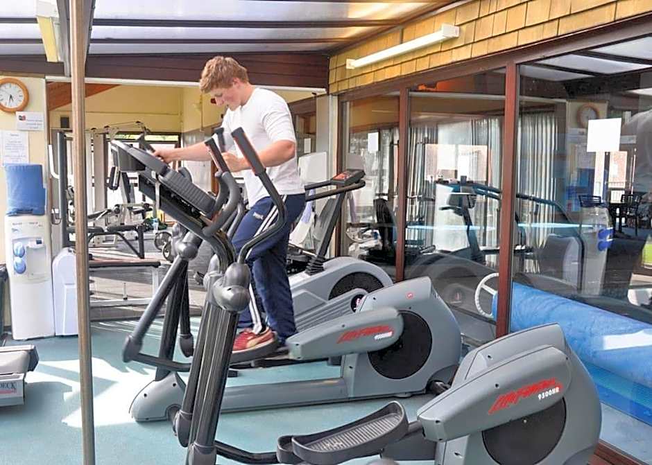 Pantglas Hall Lodges