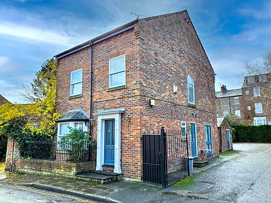 Holmwood House Guest Accommodation