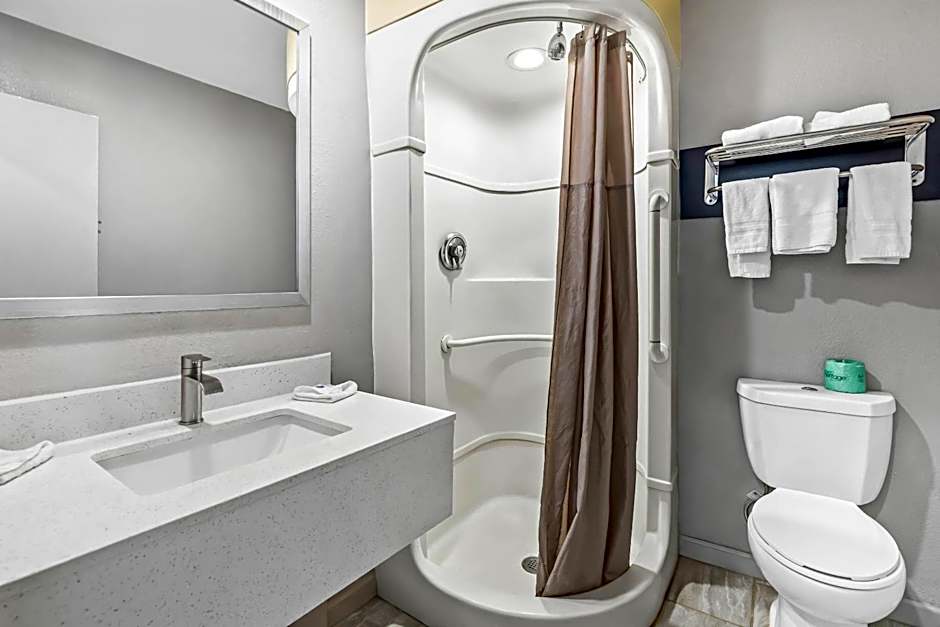 Motel 6-Murfreesboro, TN