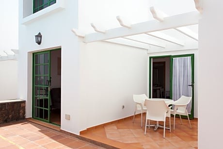 1 Bedroom Apartment Pool View