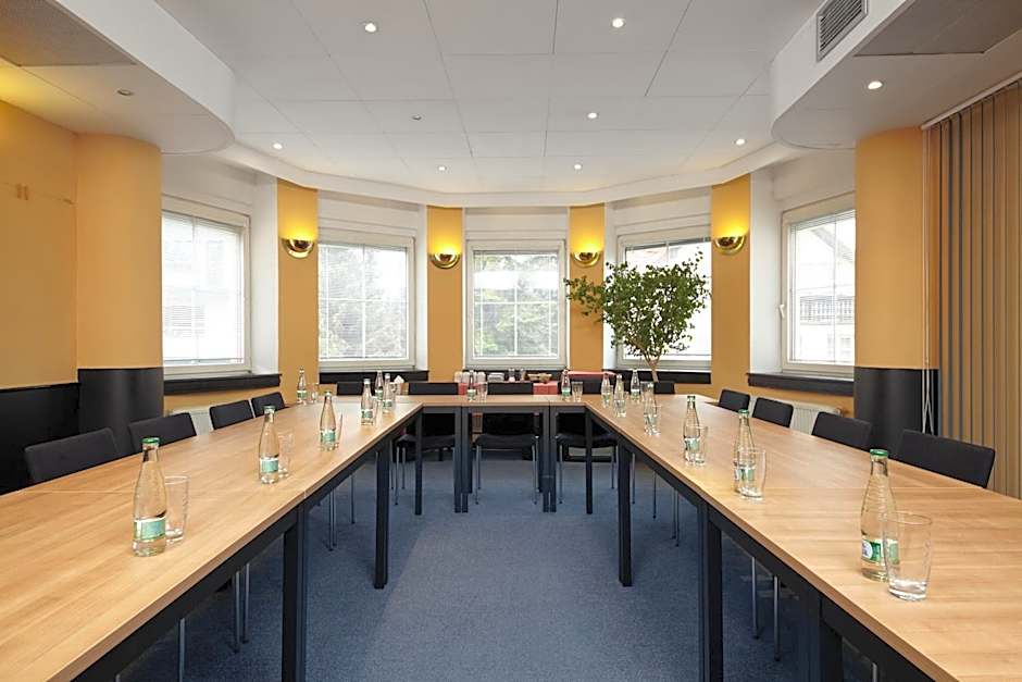 Hotel Tulipan Pruhonice