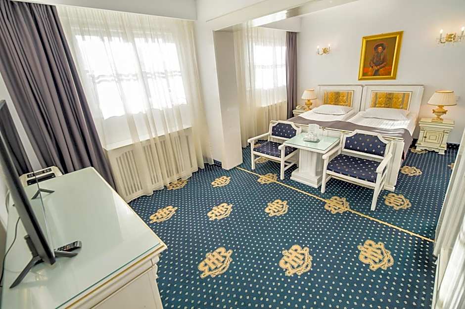 Hotel Imparatul Romanilor