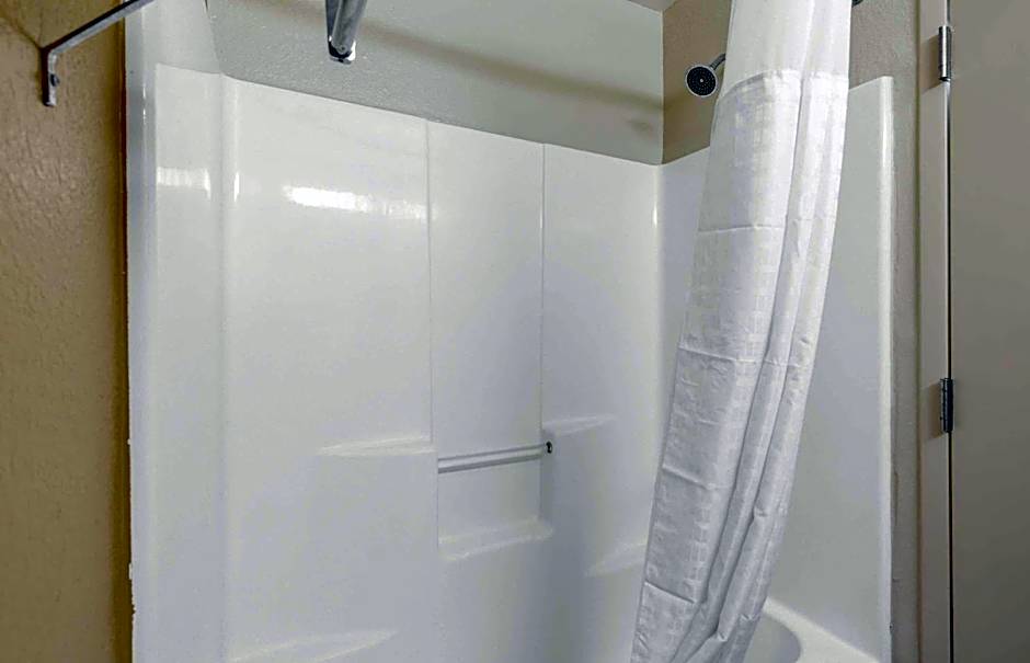 Extended Stay America Select Suites - Raleigh - RDU Airport