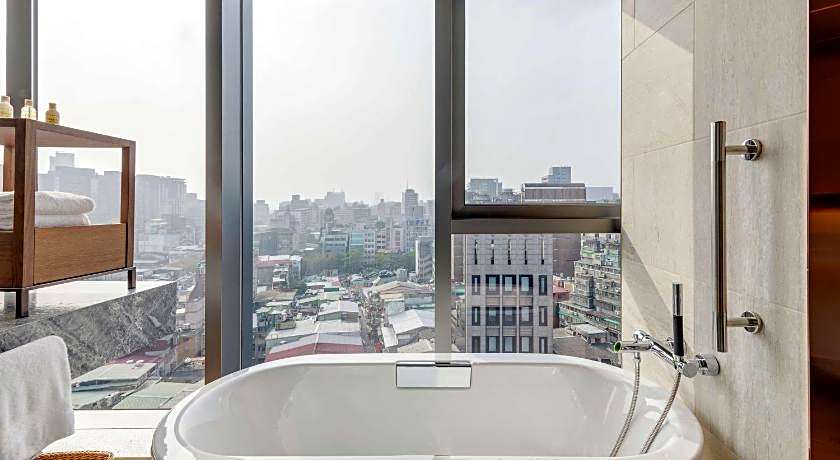 DoubleTree By Hilton Taipei Zhongshan