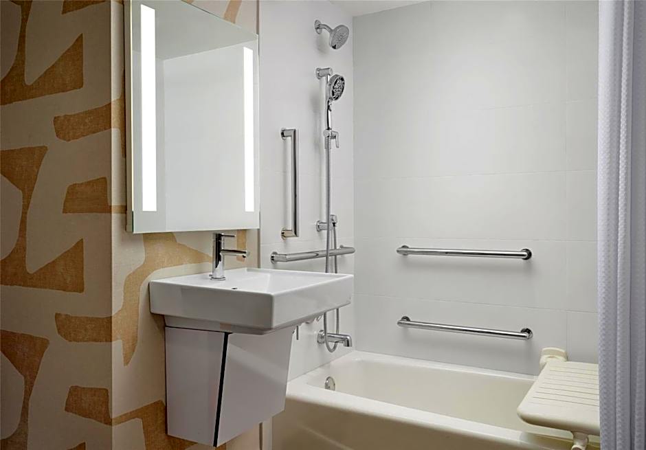 Sonesta ES Suites Chicago Downtown Magnificent Mile - Medical