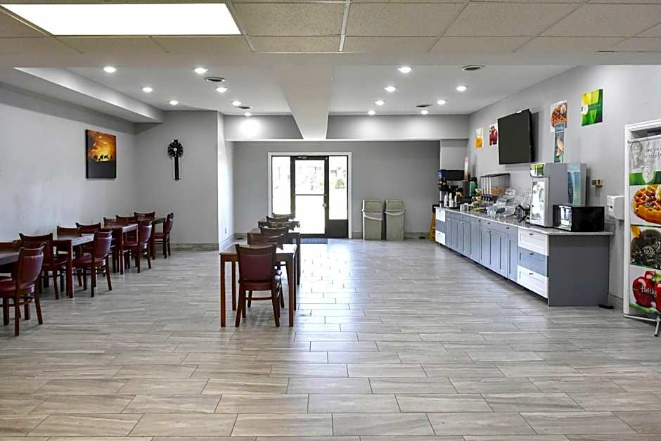 Quality Inn & Suites Brooks Louisville South