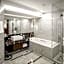 Cenbest Jinling Grand Hotel