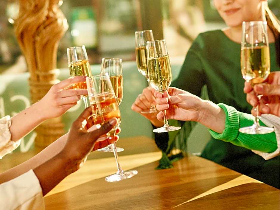 Santa's Hotel Santa Claus