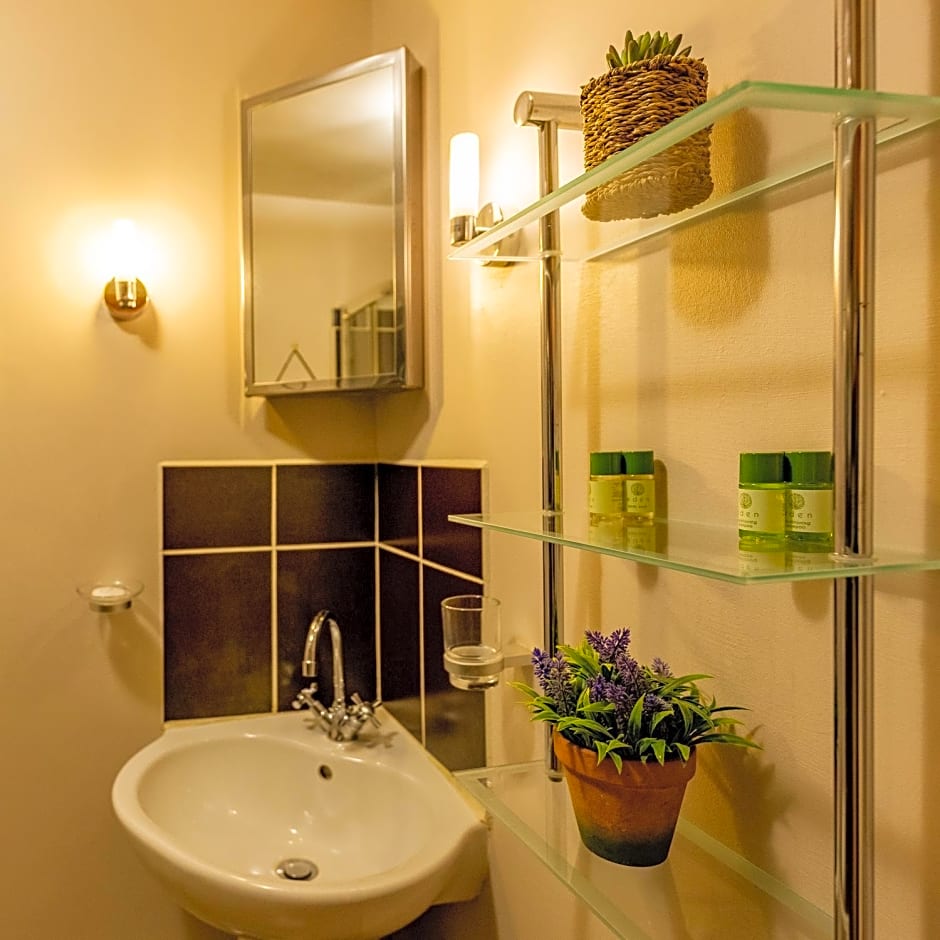 Benview Bed and Breakfast & Luxury Lodge, Isle of North Uist