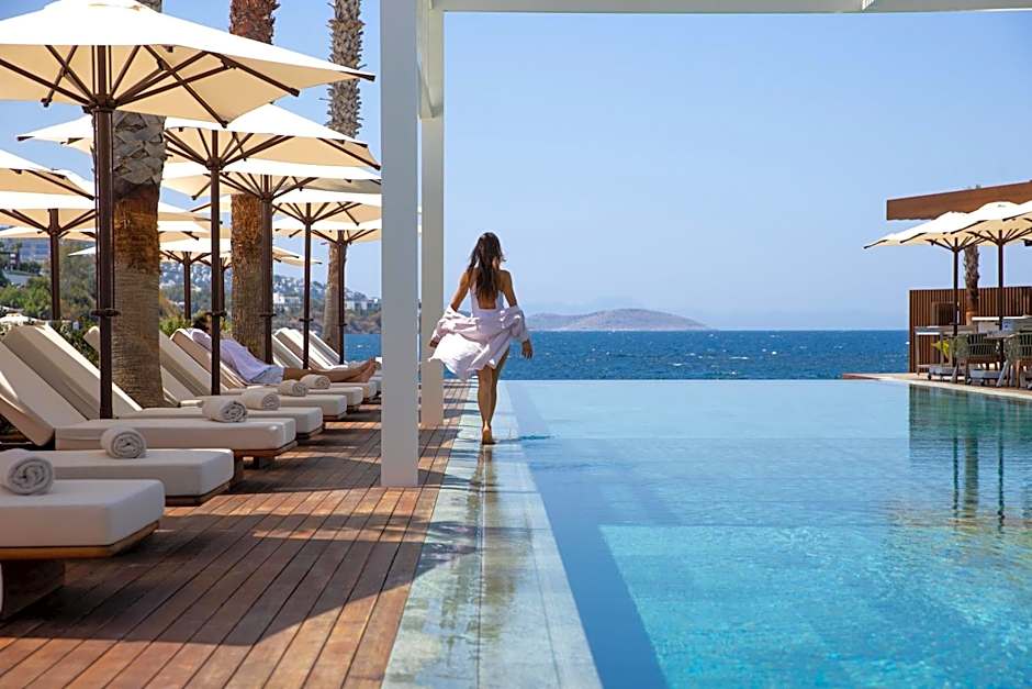 Yalikavak Marina Hotel By Social Living Collection