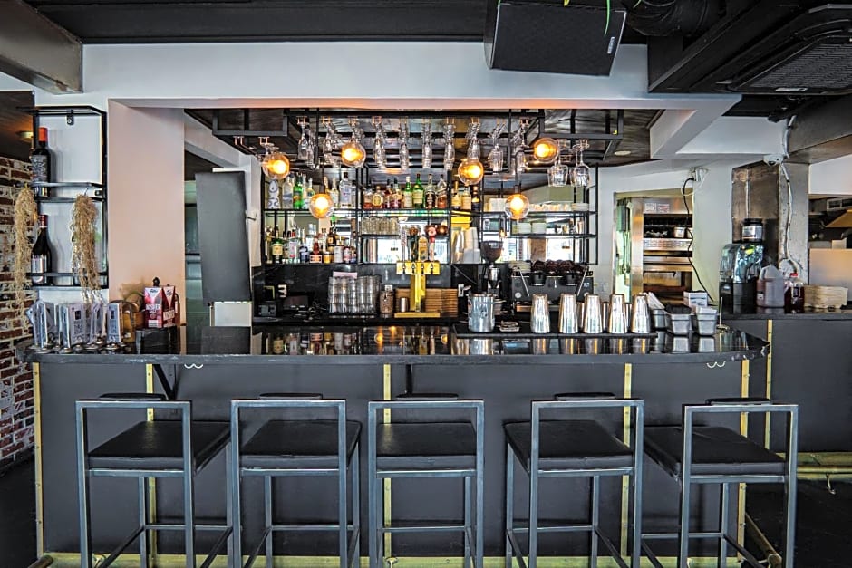 H Hotel