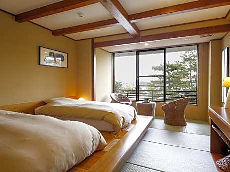 Standard Japanese Style Twin Room with Pond View - Non-Smoking