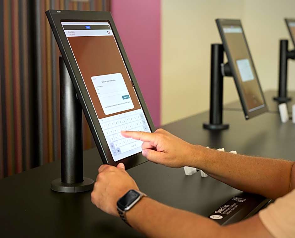 Neuchâtel City Hôtel - Self Check-In