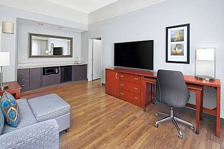 Room, 2 Queen Beds (Mobility Accessible, Roll-In Shower) (2 Queen Beds)