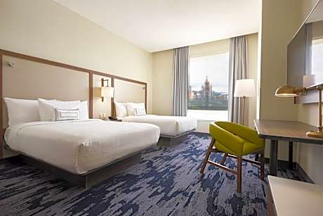 Guest room, 2 Double, City view