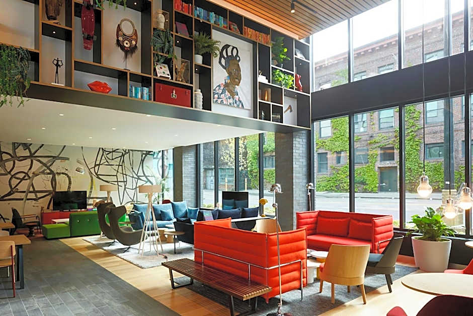 citizenM Seattle Pioneer Square