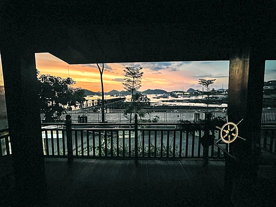 Cool Breeze Authentic Hotel Labuan Bajo Komodo