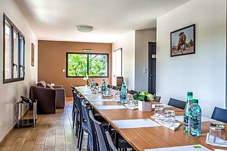 Superior Apartment (2 Adults + 2 Children)