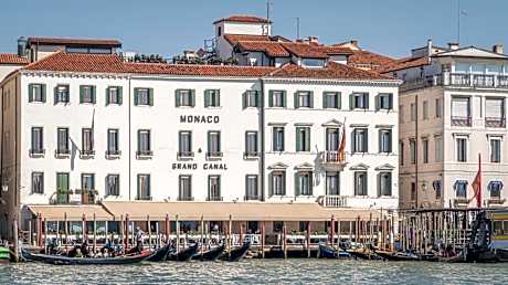 Hotel Monaco & Grand Canal