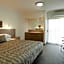 Loxton Community Hotel Motel