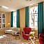Opera Hotel