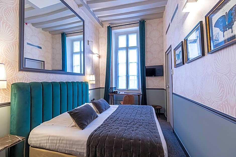 Dauphine Saint Germain