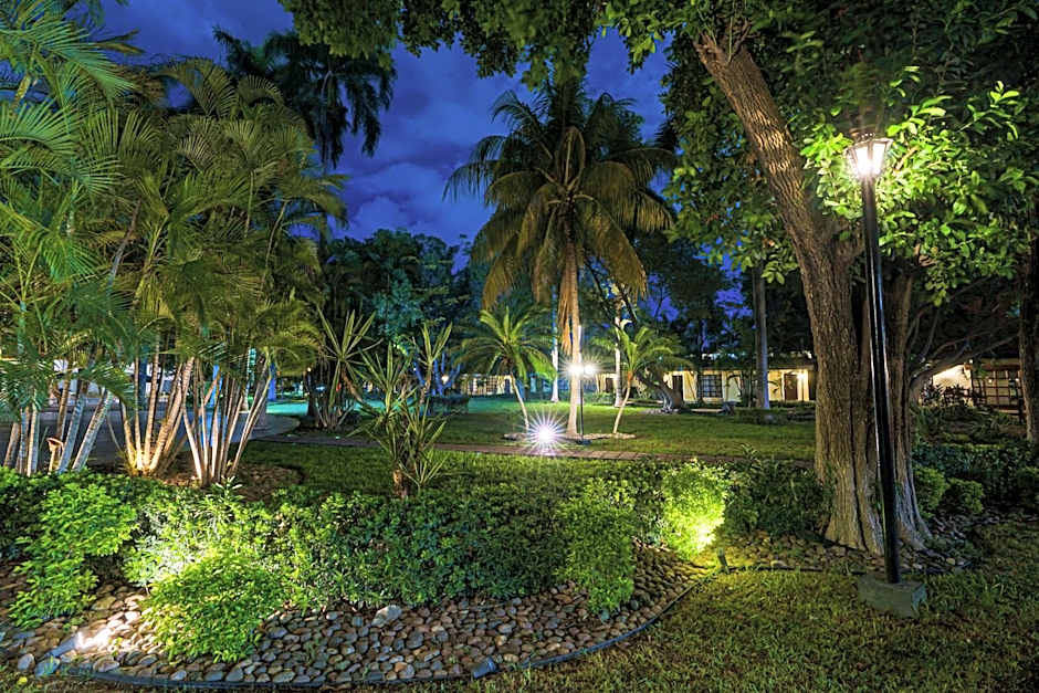 InHouse Select Hacienda Tres Rios