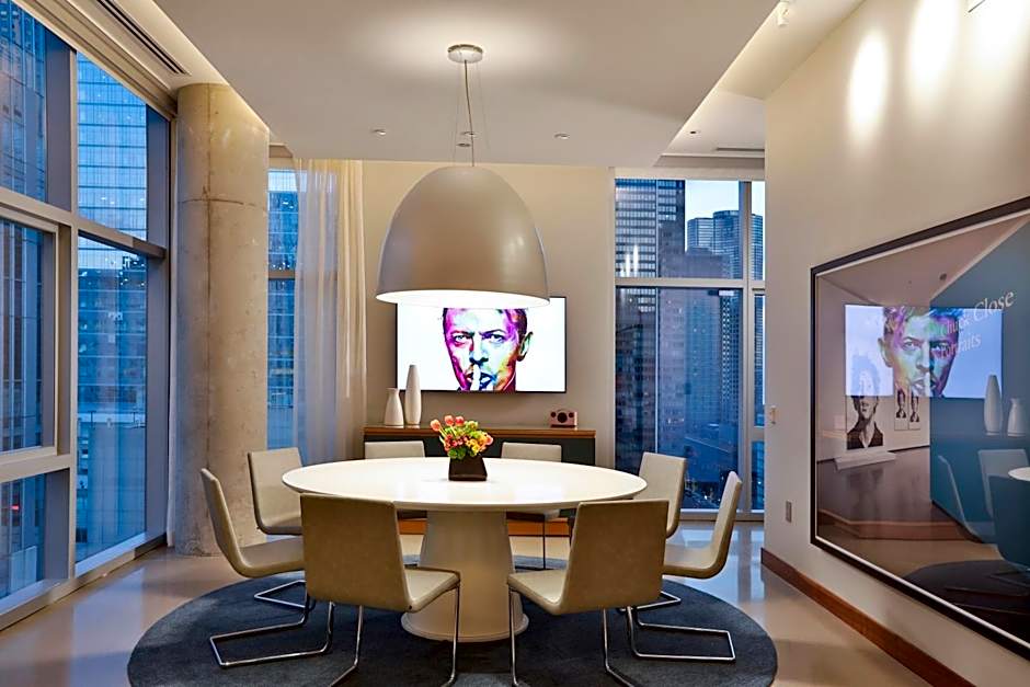 Aloft Chicago Mag Mile