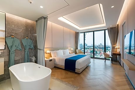Honeymoon Suite with Ocean View 