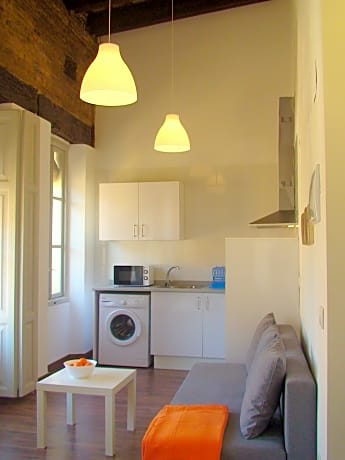 APARTMENT CAPACITY 2 ONE BEDROOM