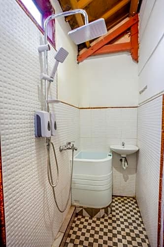 OYO 3004 Penginapan Bromo Adi