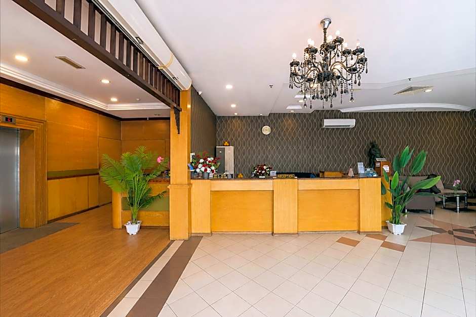 Palette - Kota Tinggi Mayres Hotel