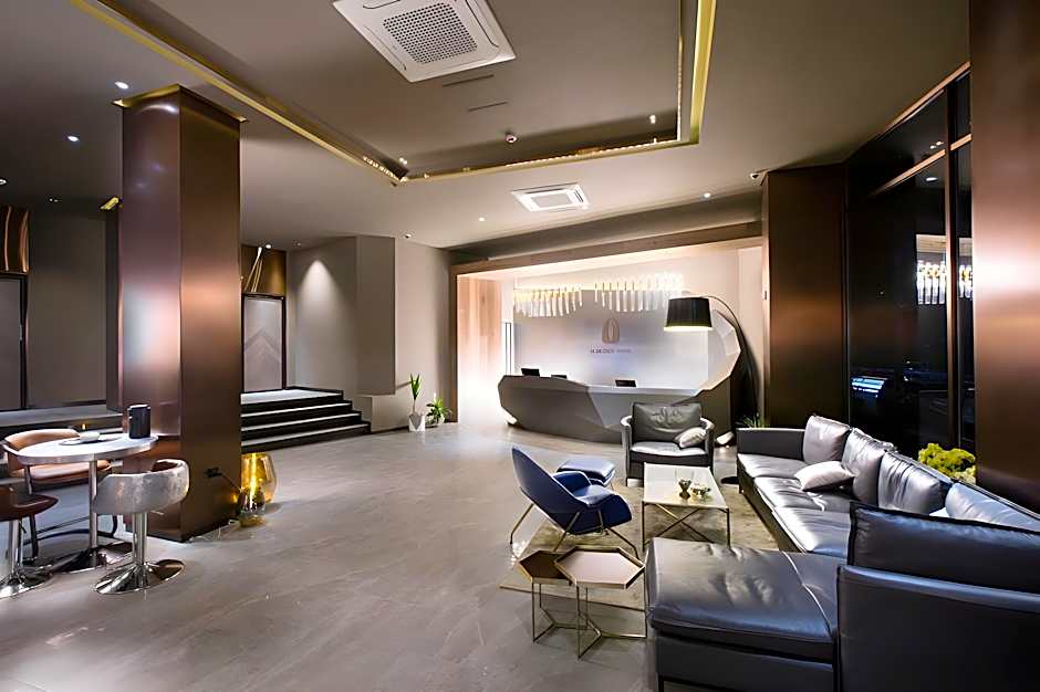 N Bridge Hotel