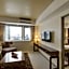 Quest Hotel & Conference Center - Cebu