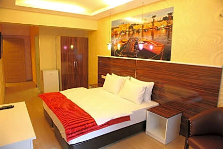 Budget Twin Room