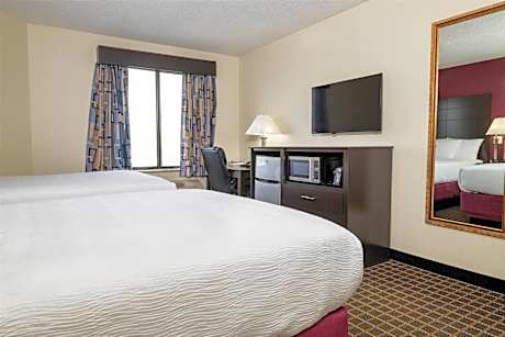 Double Room with Two Double Beds - Non-Smoking