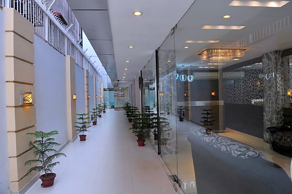 Hotel Lee International