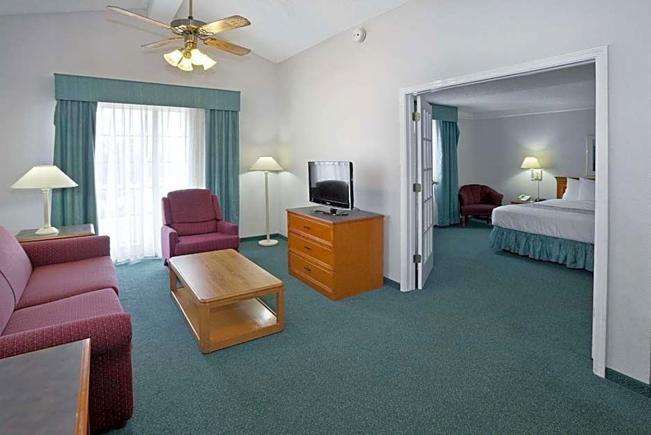 La Quinta Inn by Wyndham Omaha West