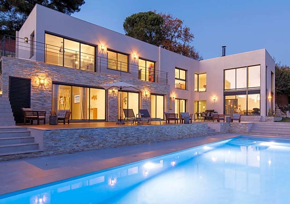 Villa Soha Bed & Breakfast – Mougins, CT