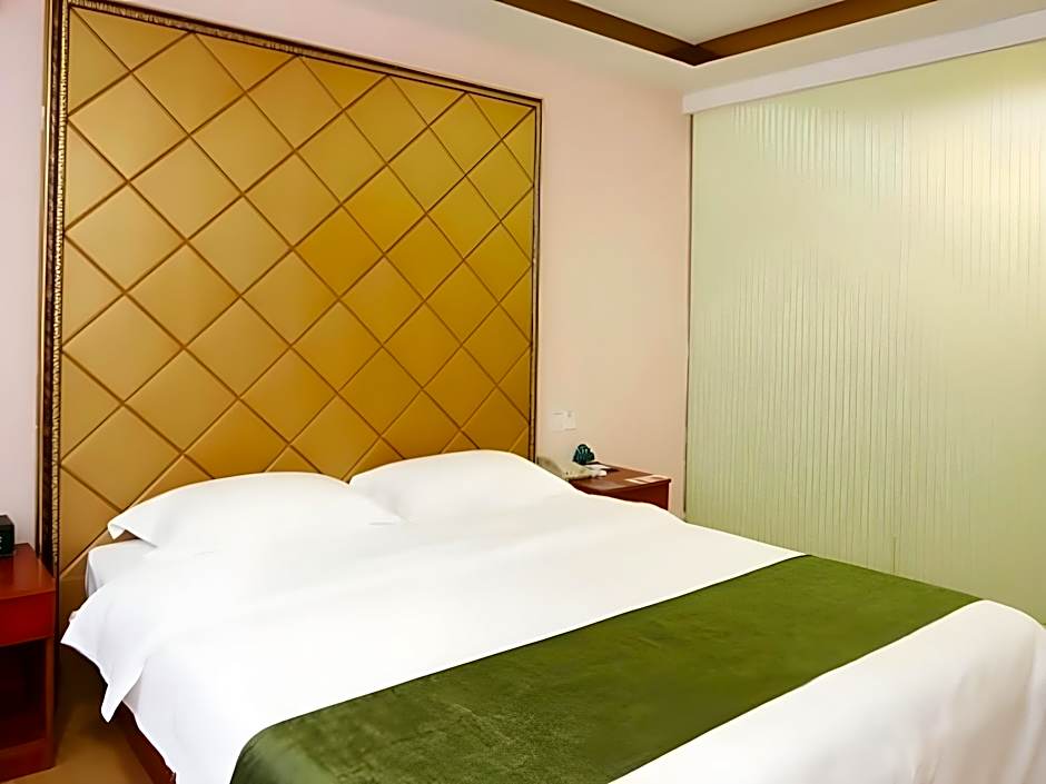 Greentree Inn Guangdong Huizhou South Railway Station Danshui Renmin Road Business Hotel