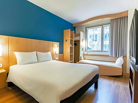 Double Room with Extra Bed